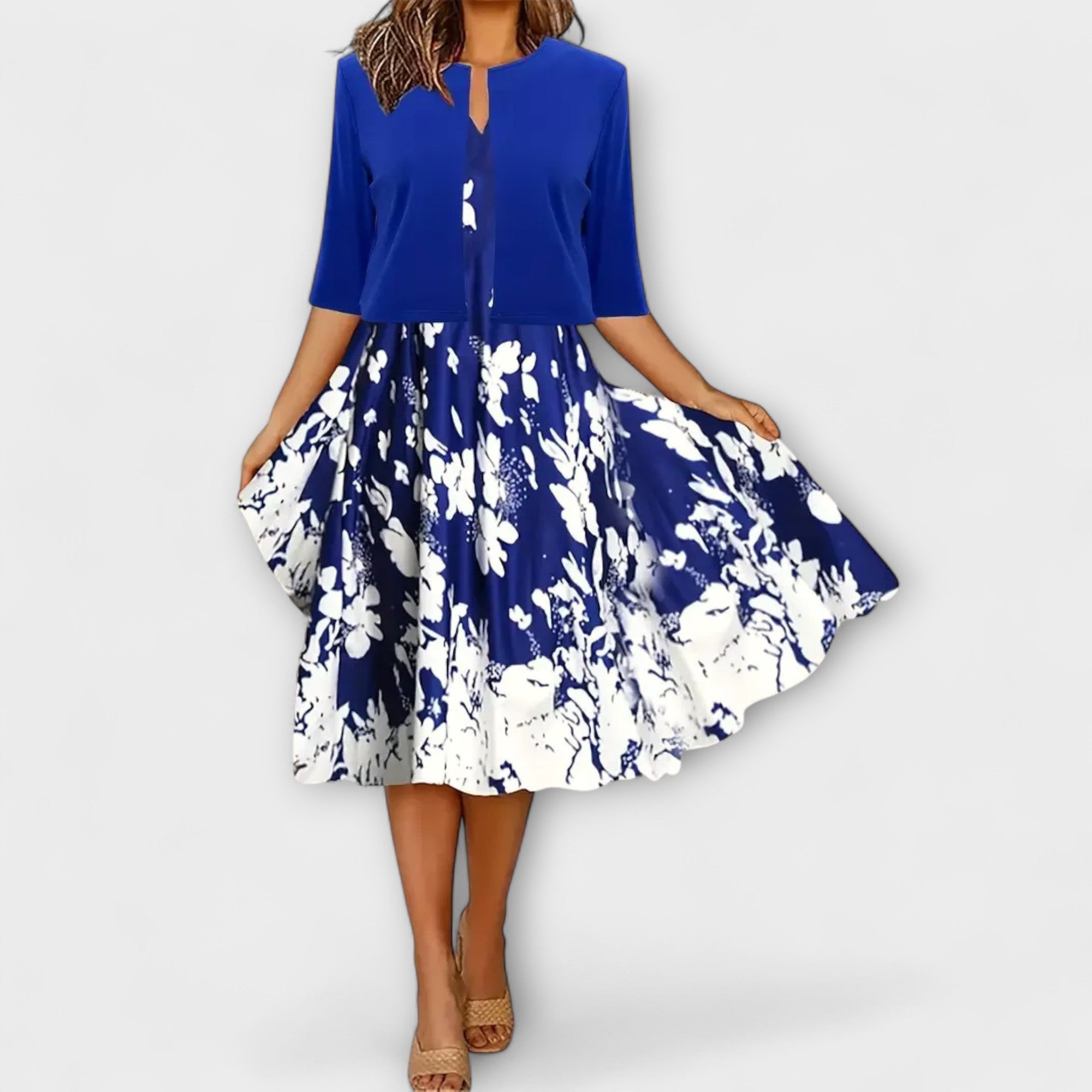 Božetěška | Květinové midi šaty s ladícím přehozem