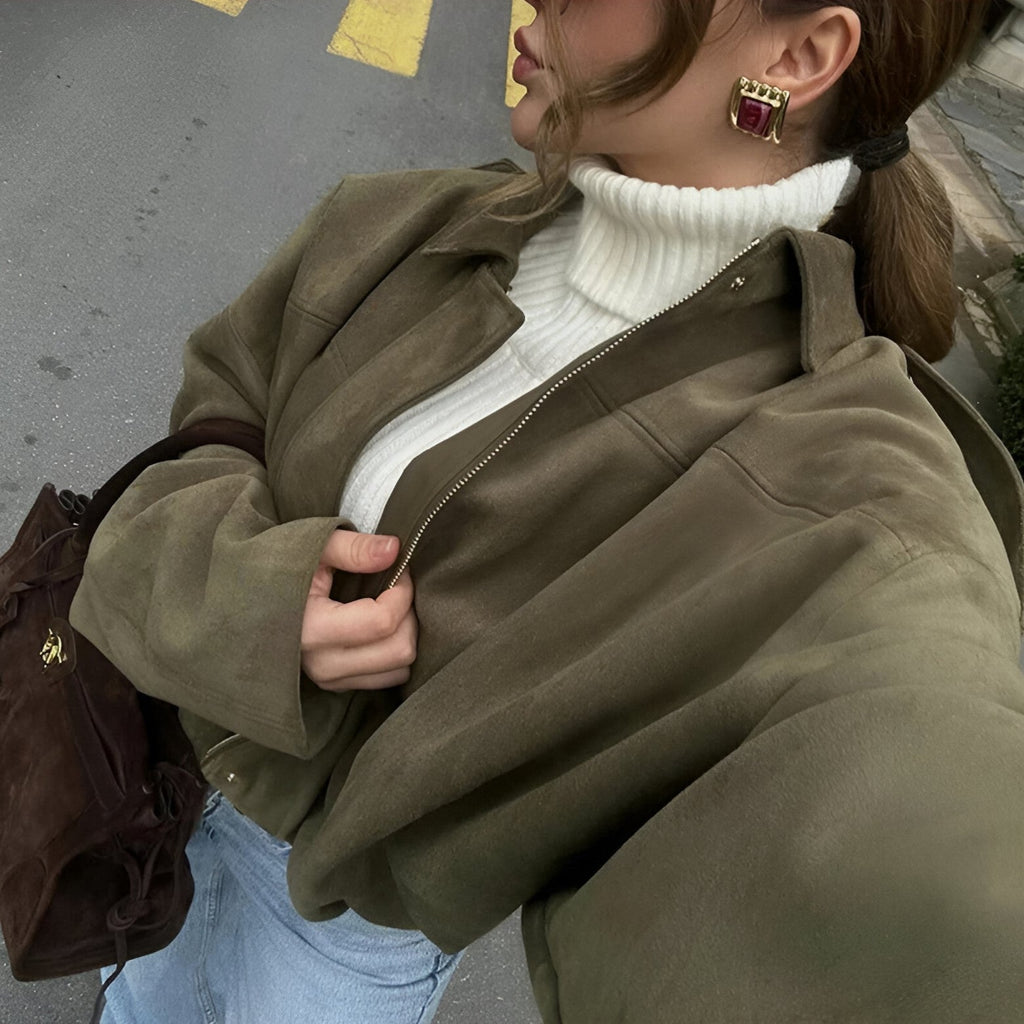 Blanka – Semišová ass bomber