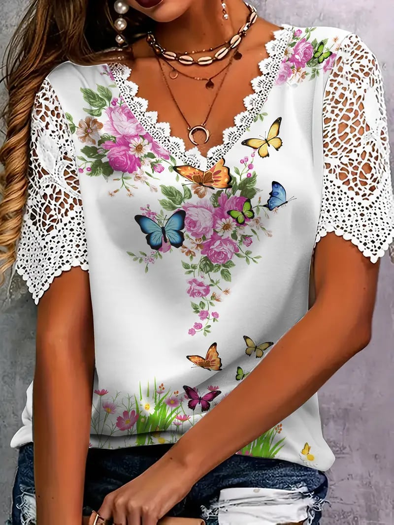 Erika | Elegantní top s krajkovým zakončením a květinovým vzorem motýla 
